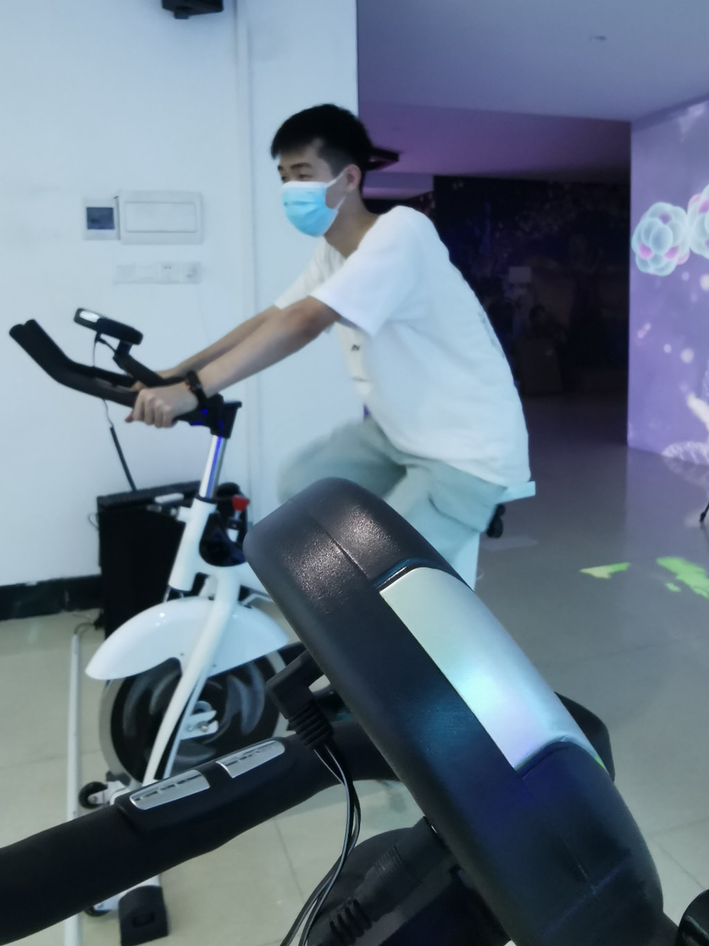 智能模拟单车运动馆设备